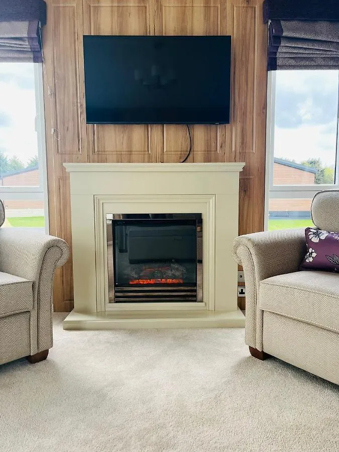 Apartment Woods Lodge With Hot Tub York United Kingdom